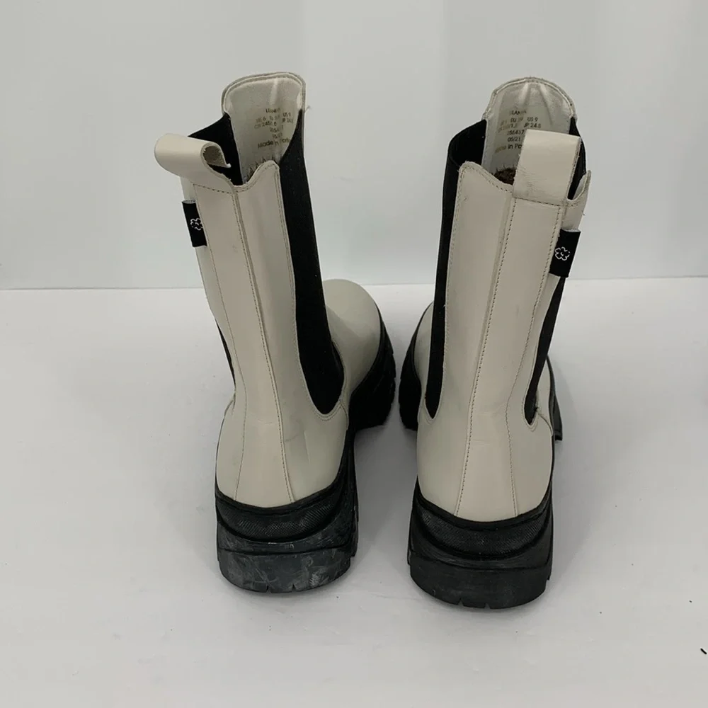 Ted Baker Lilianna Chunky Chelsea short boots cream shoe pull-on lug sole 9